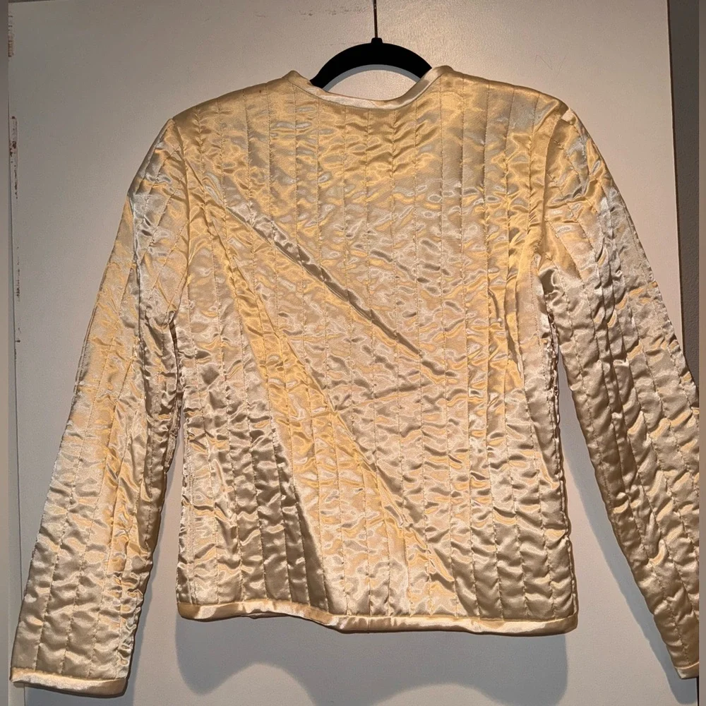 Vintage Quilted Dressing Overcoat - Picture 4 of 5